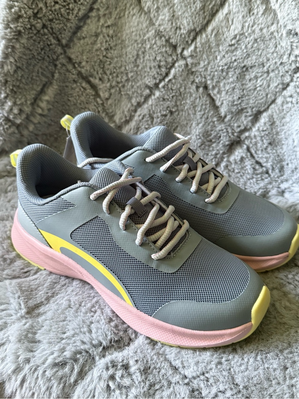 Athletic works Women’s Grey Athletic Sneakers Pink Size 7 New Lace Up Shoes